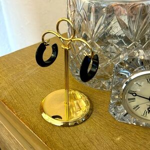 Black acrylic vintage earrings!! Perfect condition and beautiful!